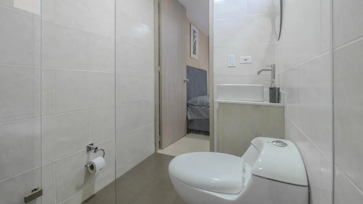 Apartamento En Laureles Con Piscina Y Parquedero 802 Medellín
