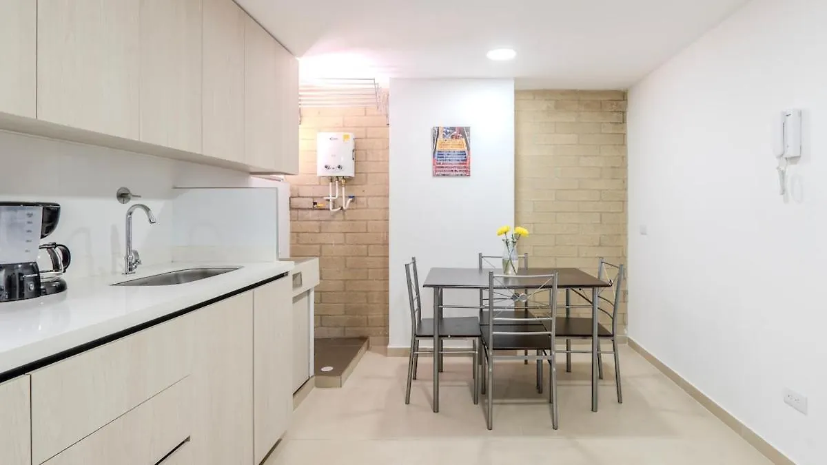 Apartamento En Laureles Con Piscina Y Parquedero 802 Medellín